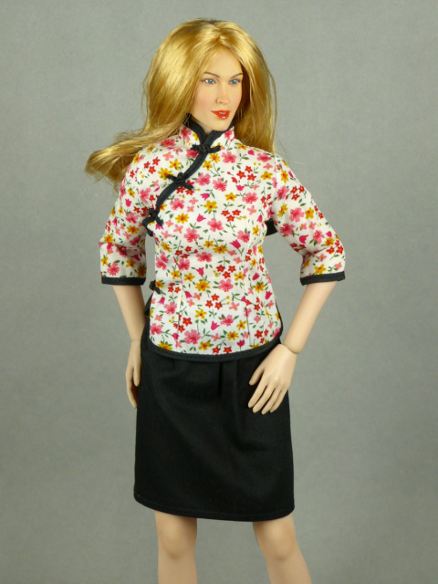 Super Duck 1/6 Scale Female Chinese Traditional Floral Top Cheongsam & Black Skirt Set